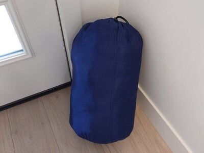 Amazon Basics 30°F Cool Weather Sleeping Bag