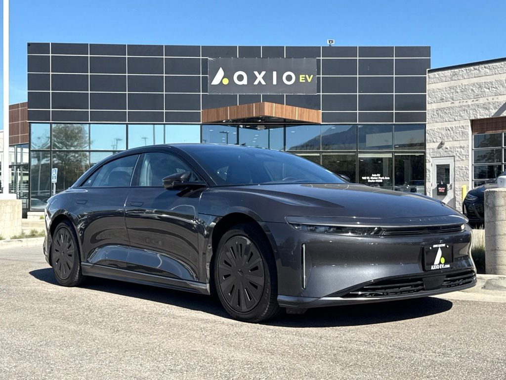 2025 Lucid Air Touring