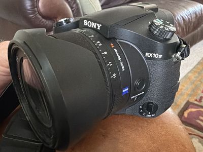 Sony RX10 IV – Excellent Condition