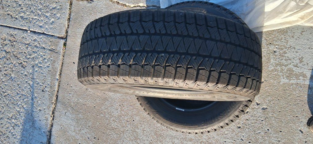 215 60 16 blizzack snow tires
