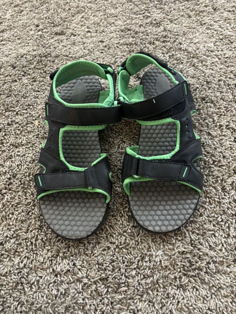 Water Sandals Boy Size 6