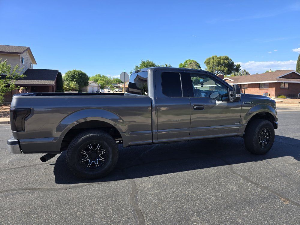 2017 FORD F150 XLT