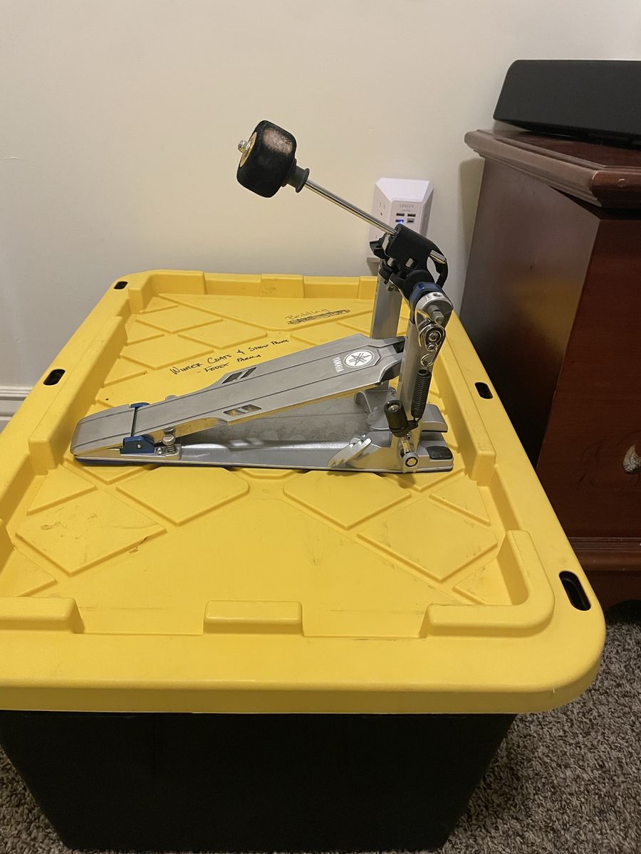Yamaha FP9 Single Bass Drum Pedal Strap Drive