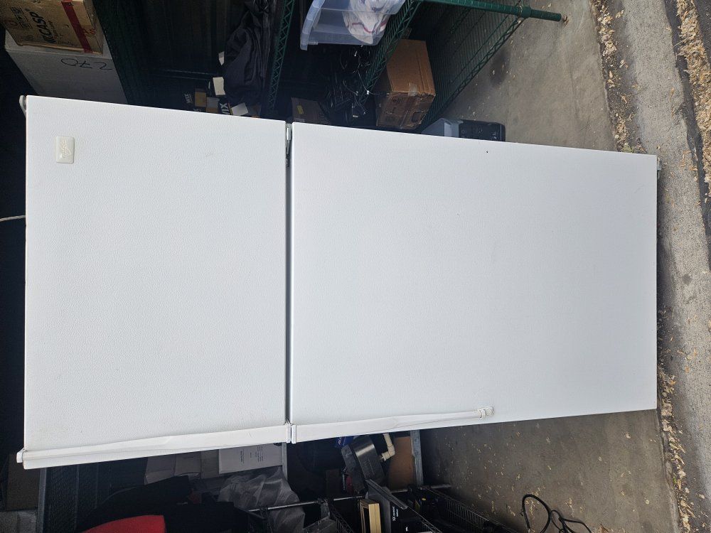 Old School Whirlpool Top Freezer Refrigerator