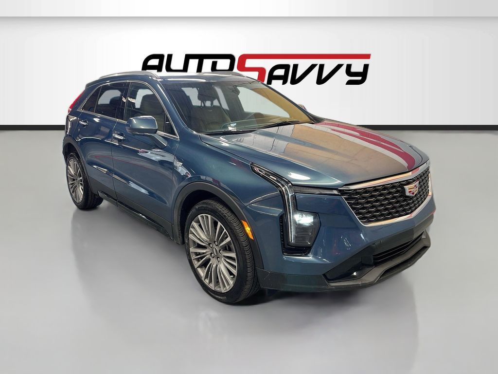 2025 Cadillac XT4 Premium Luxury