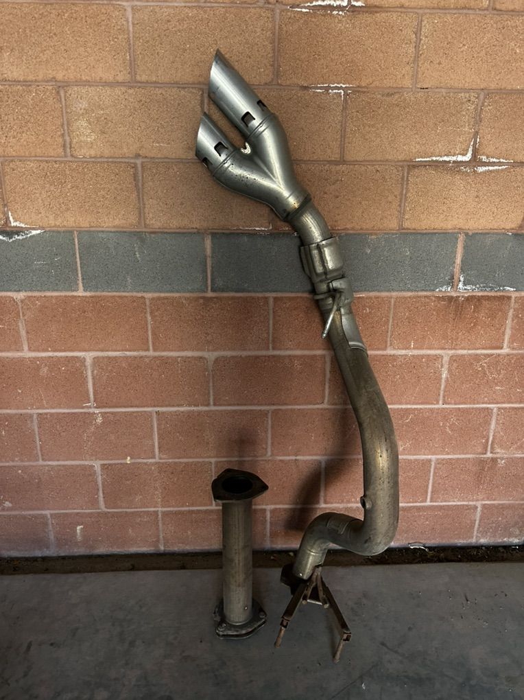 2022 Ford Ford F350 Exhaust Tip