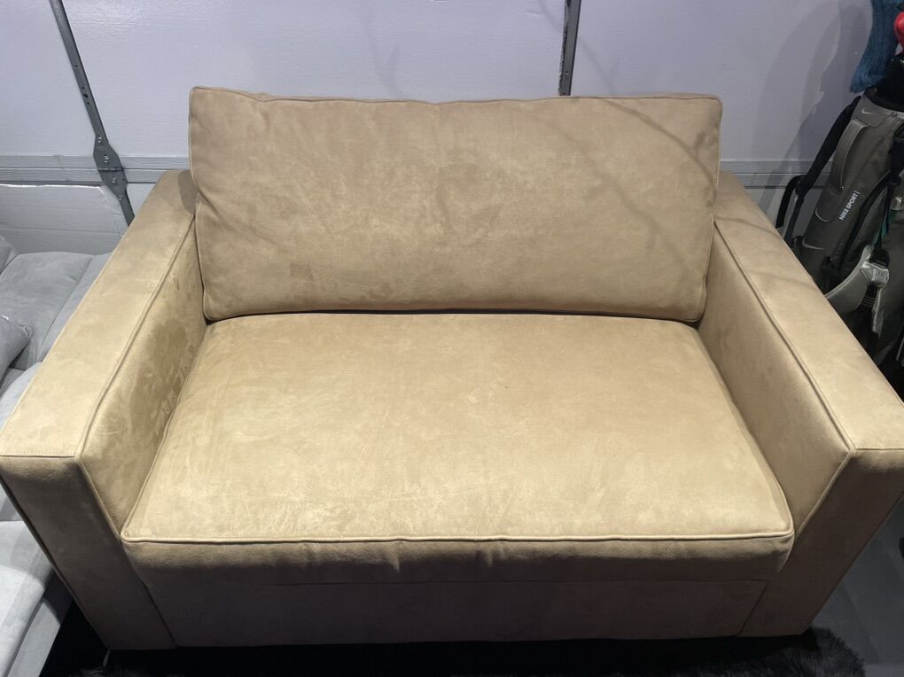 Small Pull-out Couch In Great Condition