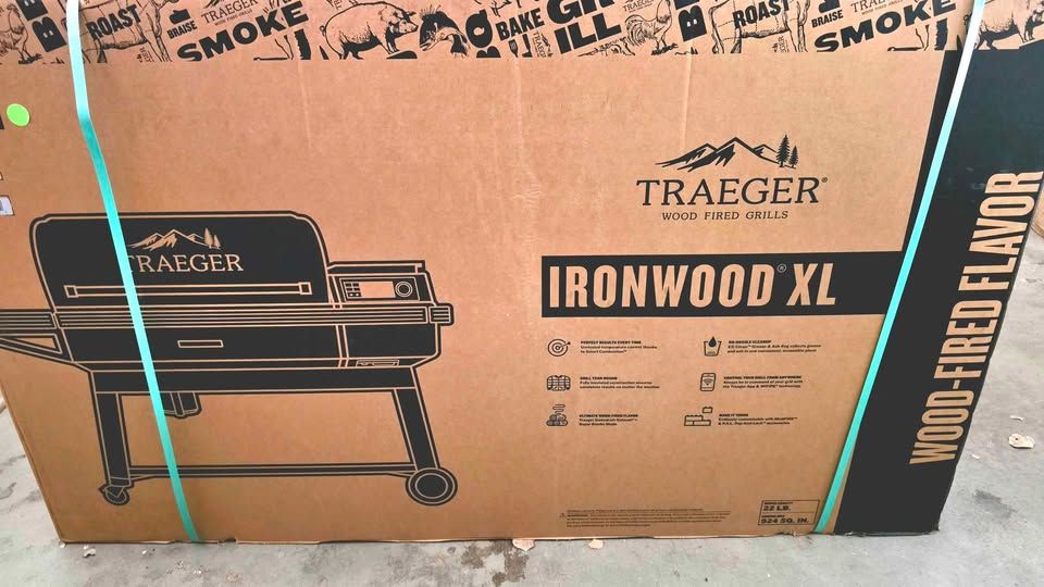 Ironwood XL Wi-Fi Pellet Grill and Smoker in Black TFB93RLG IRONWOOD X