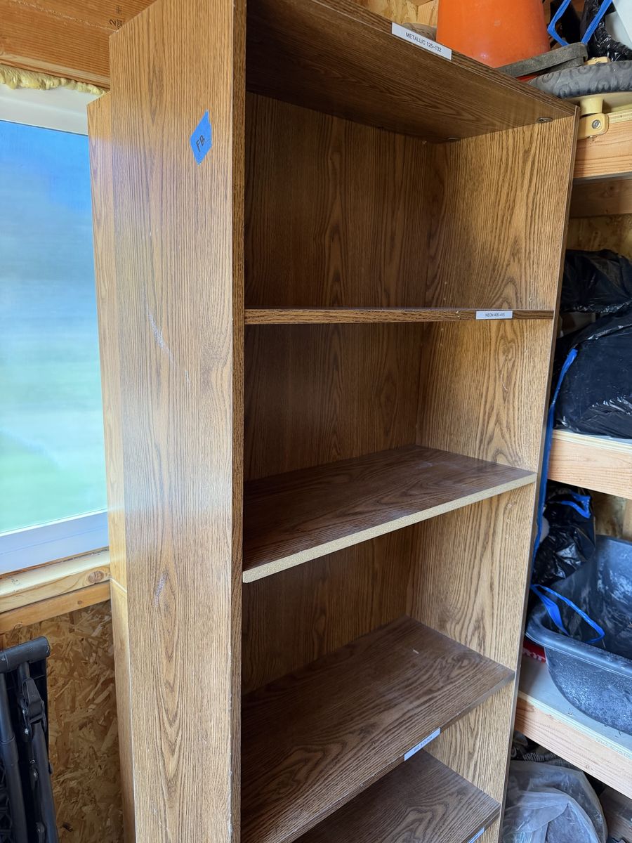 Wood Grain Finish Bookshelf with Multiple Shelves