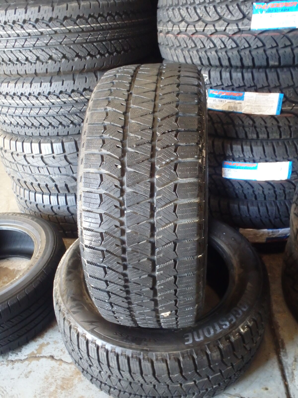 225/55R17 BRIDGESTONE BLIZZACK STUDLESS PAIR OF TWO USED WINTER TIRES