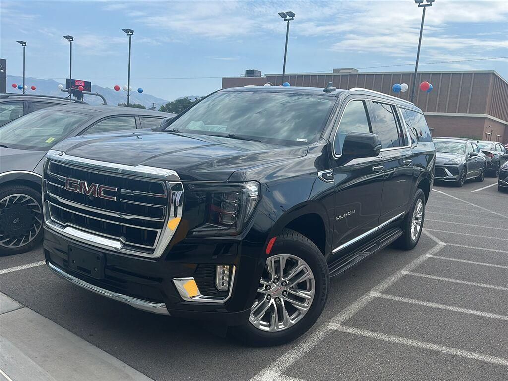 2023 GMC Yukon XL SLT