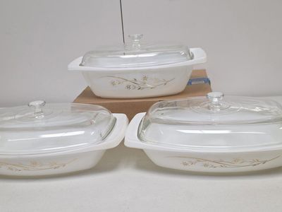 Vintage Pyrex Golden Harvest Honeysuckle Casseroles