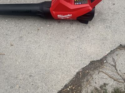 Milwaukee M18 FUEL Cordless Handheld Leaf Blower (Tool Only)