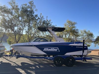 2022 Malibu 22’ LSV Boat
