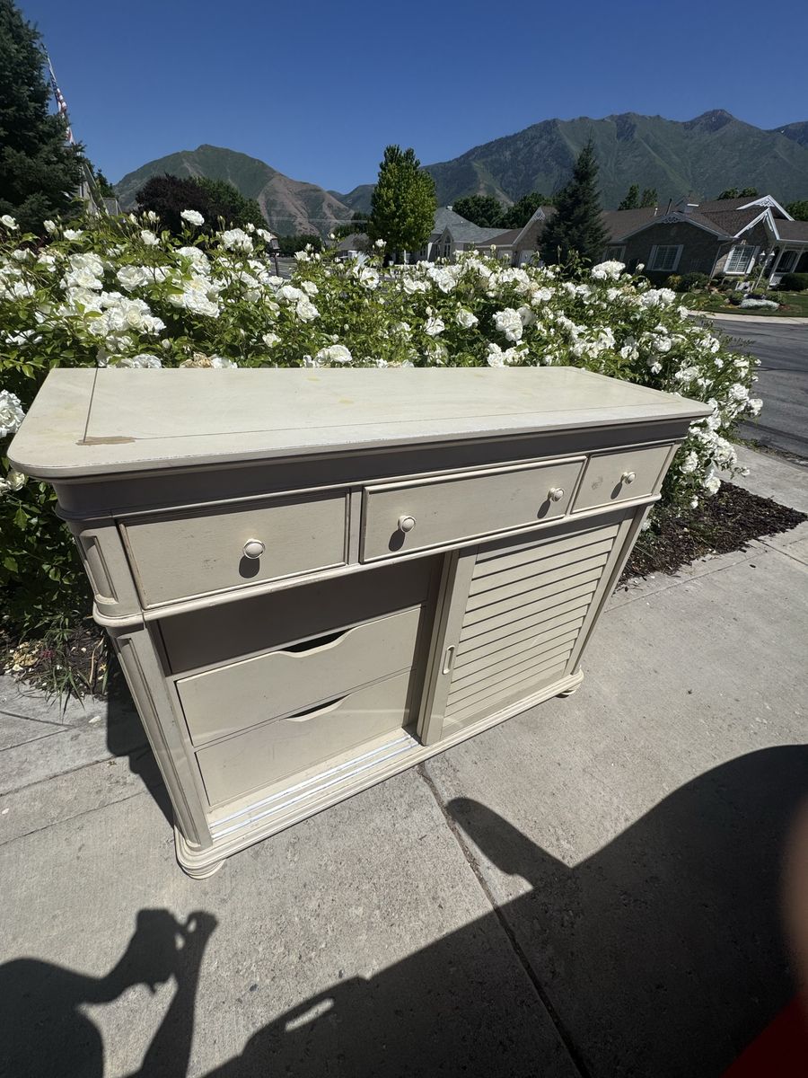 Huge Yard Sale in Mapleton Tomorrow