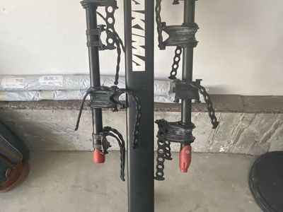 Yakima 4-Bike Tilting Hitch Mount