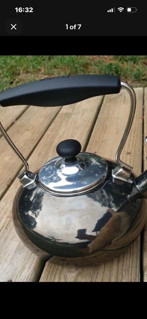 Chantel Whistling Tea Kettle