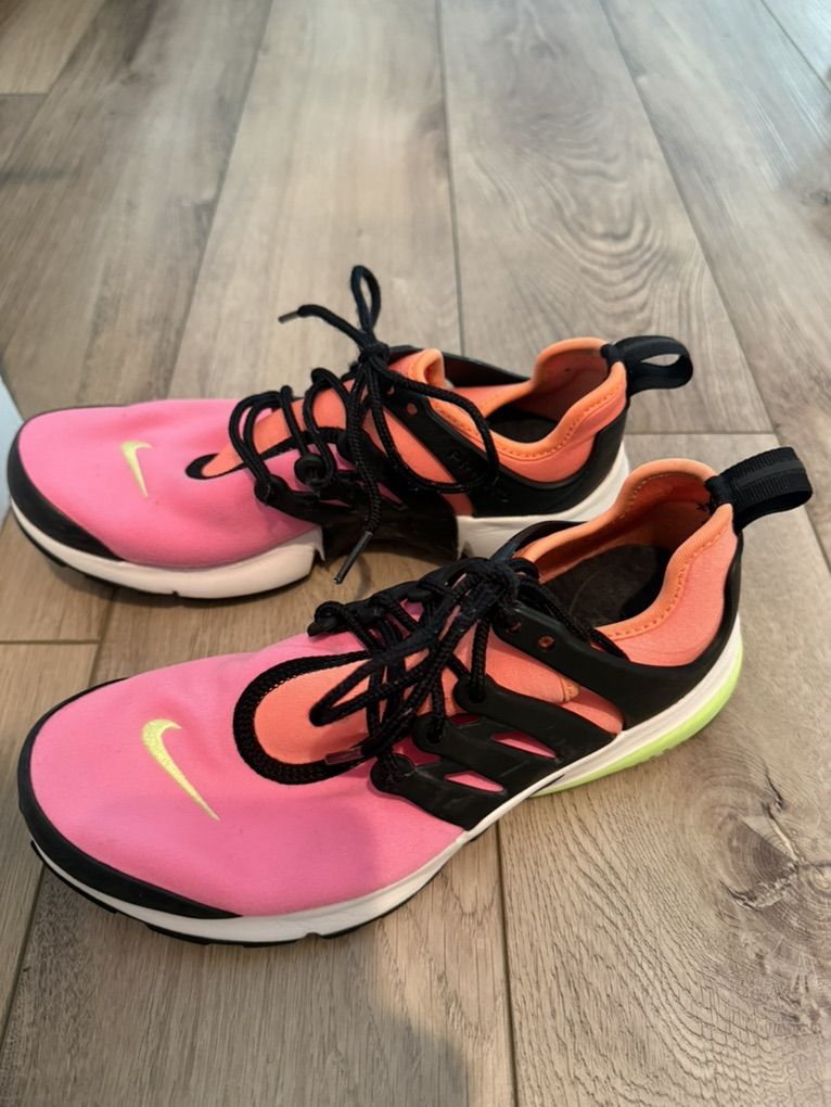 Nike Air Presto Sneakers - size 6