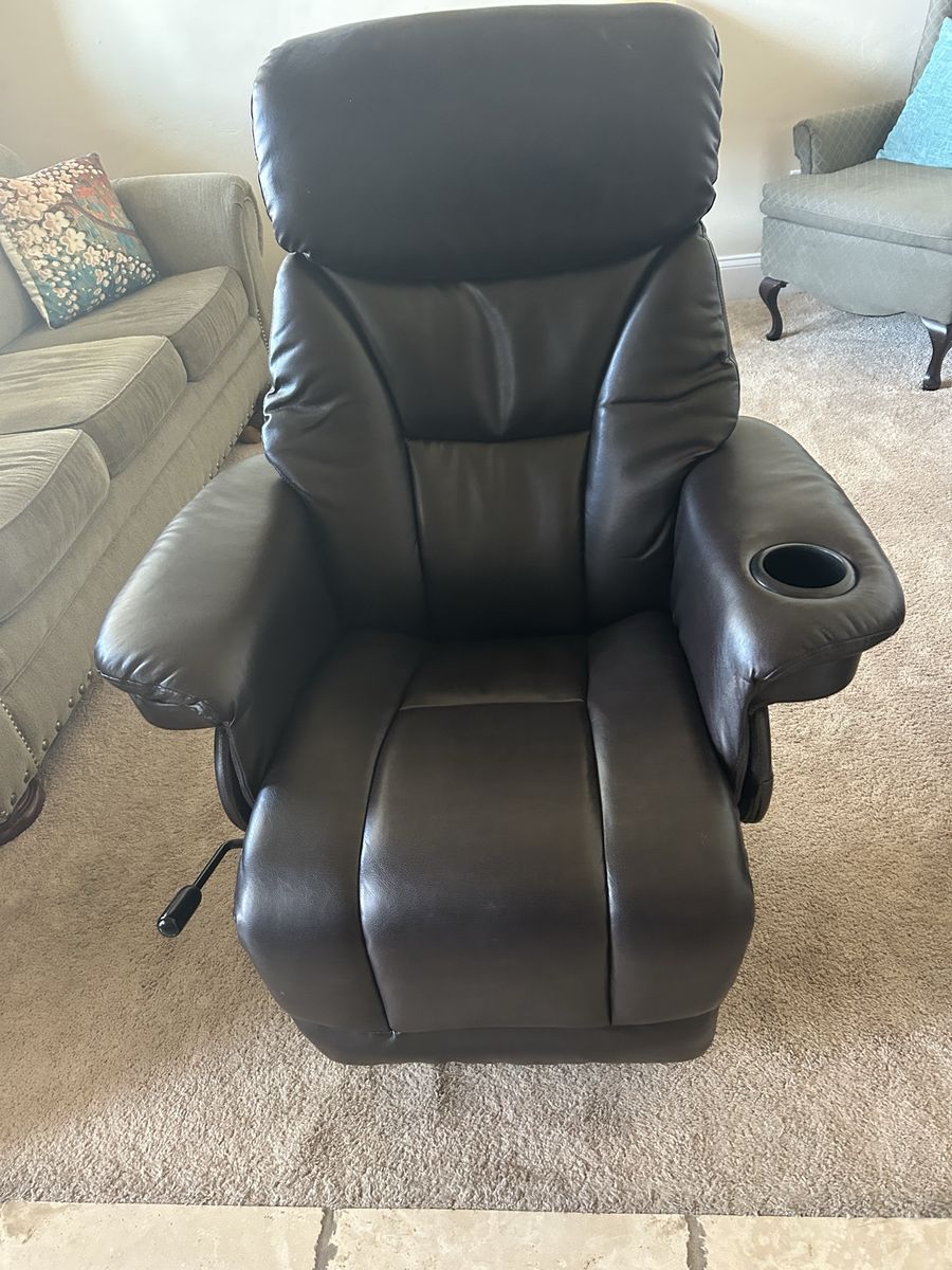 Game chair/ as a cup holder