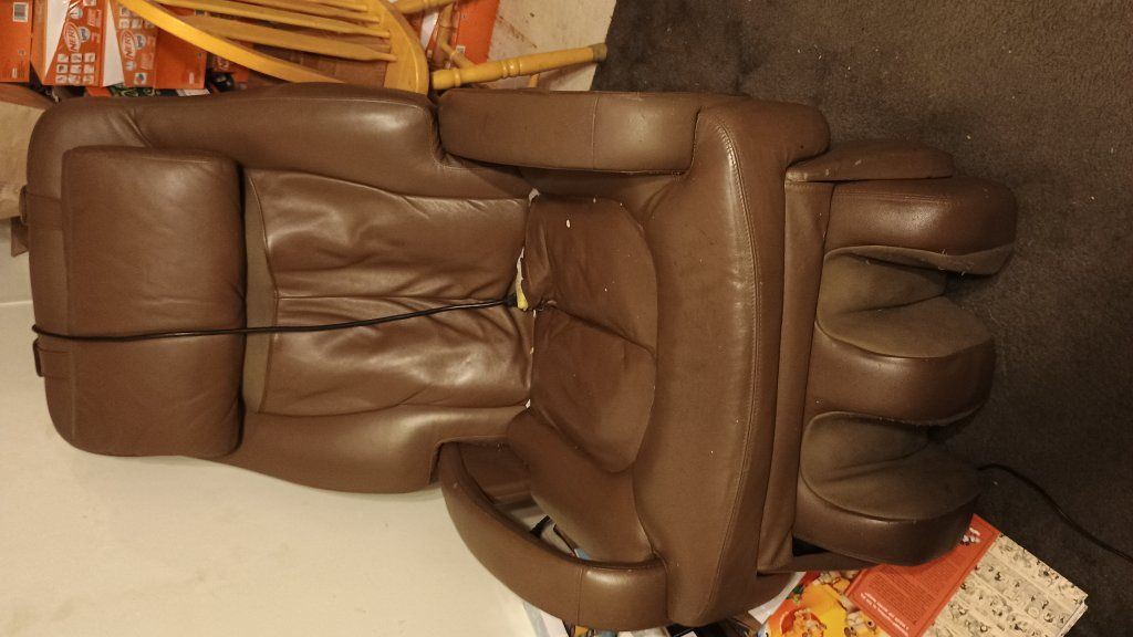 Human Touch HT-270 Massage Chair NEEDS REPAIR