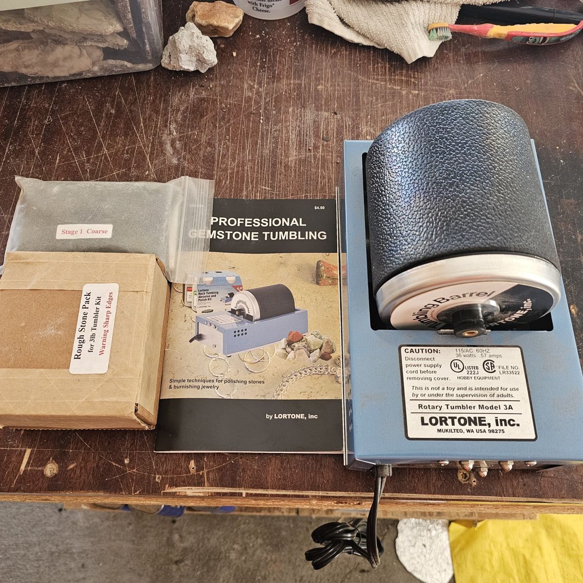 Lortone 3A rock tumbler kit