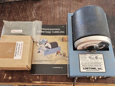Lortone 3A rock tumbler kit