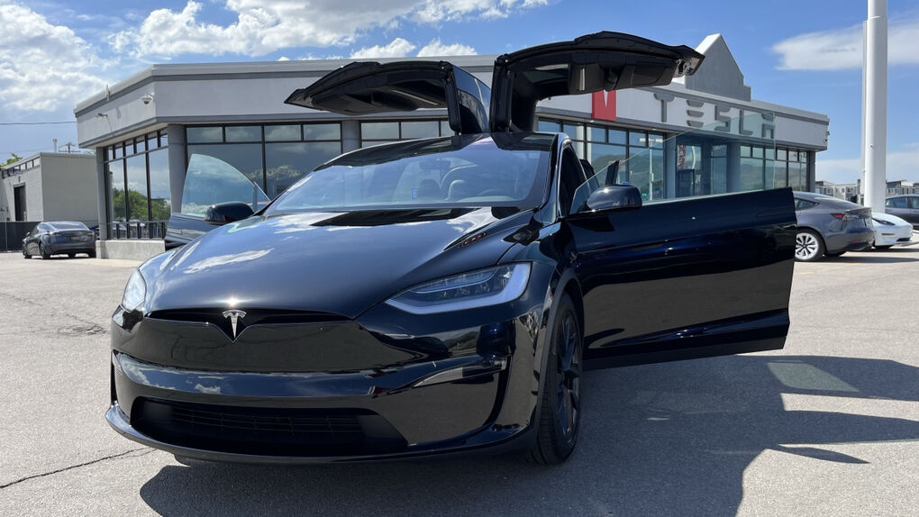 2023 Tesla Model X Plaid