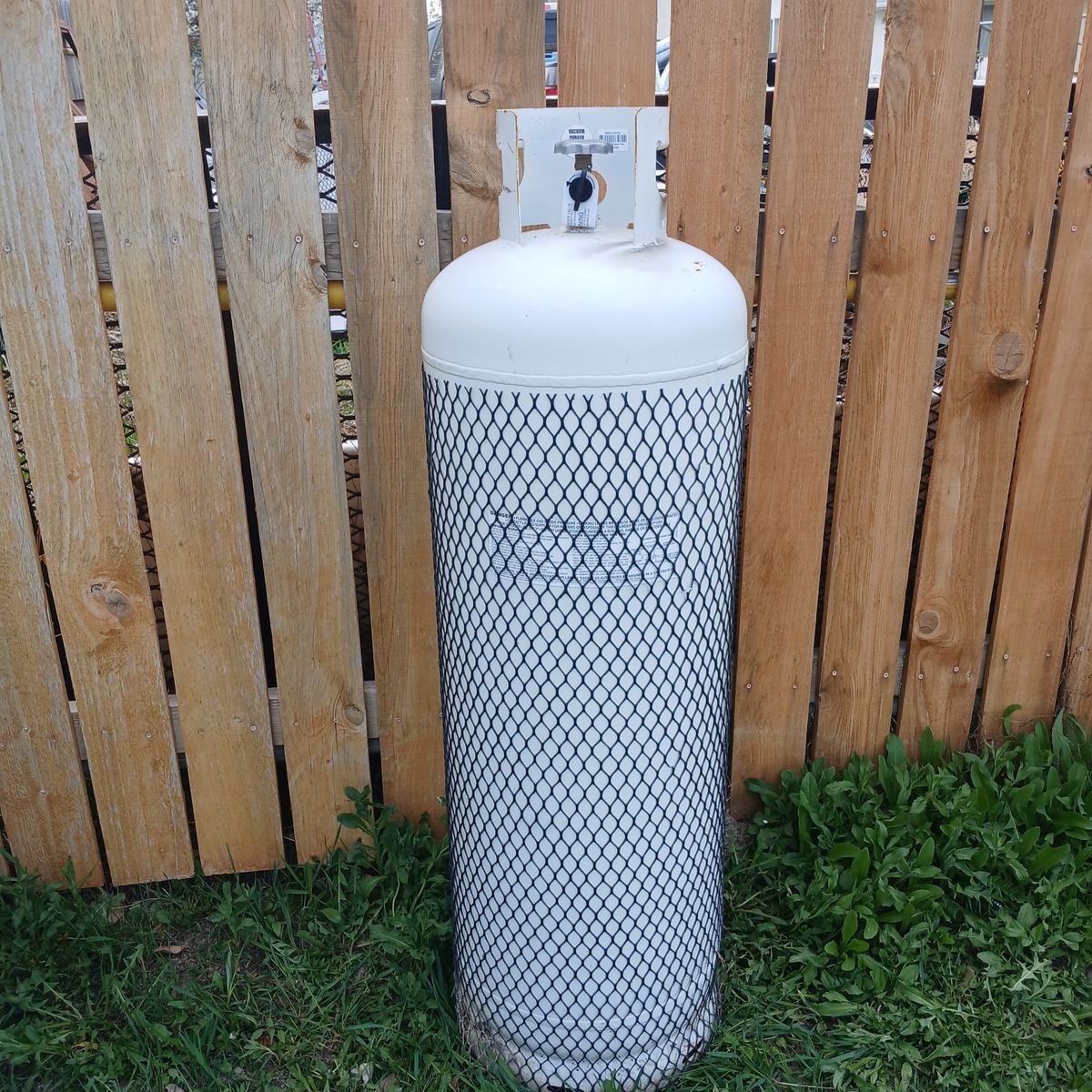 100 Pound Propane Tank