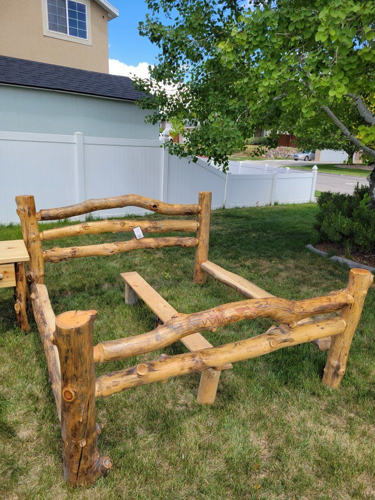 King size log bed