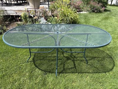 Woodard Oval Mesh Patio Table 72x38