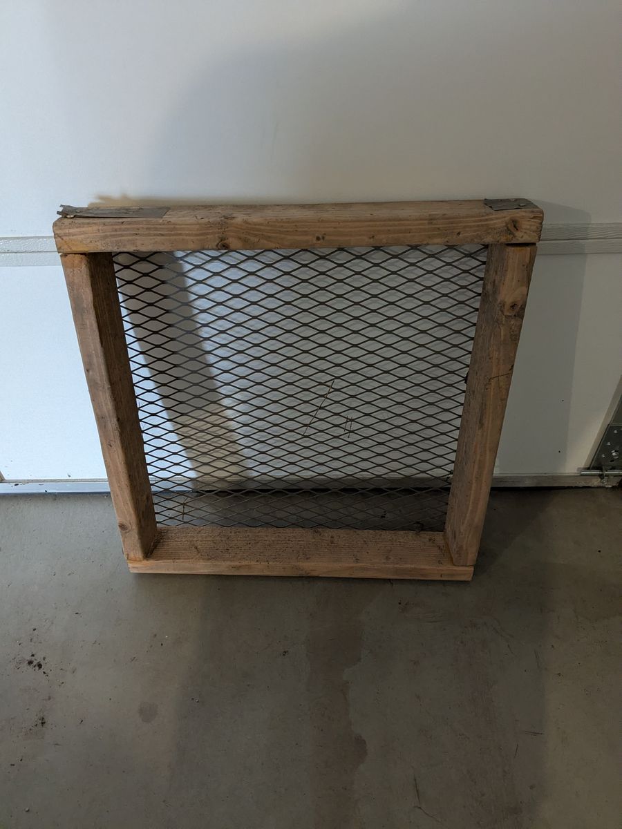 2' x 2' gravel/rock screen