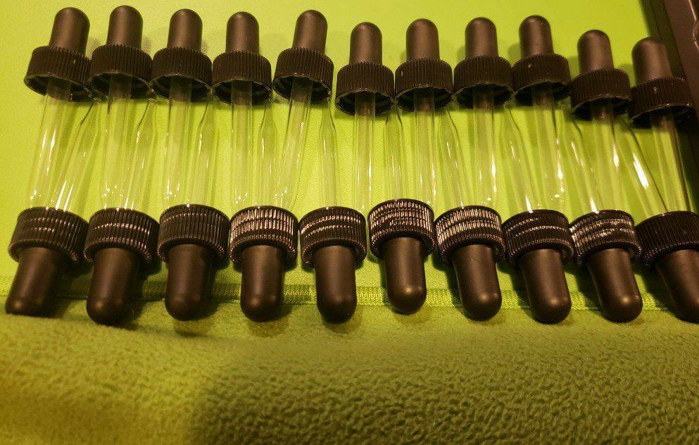 Glass Eye Droppers with Black Rubber Bulb Caps for 15 ml Glass Vials - Bulk Lot of 21 - Perfect for doTerra