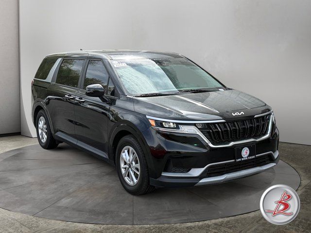 2022 Kia Carnival LX