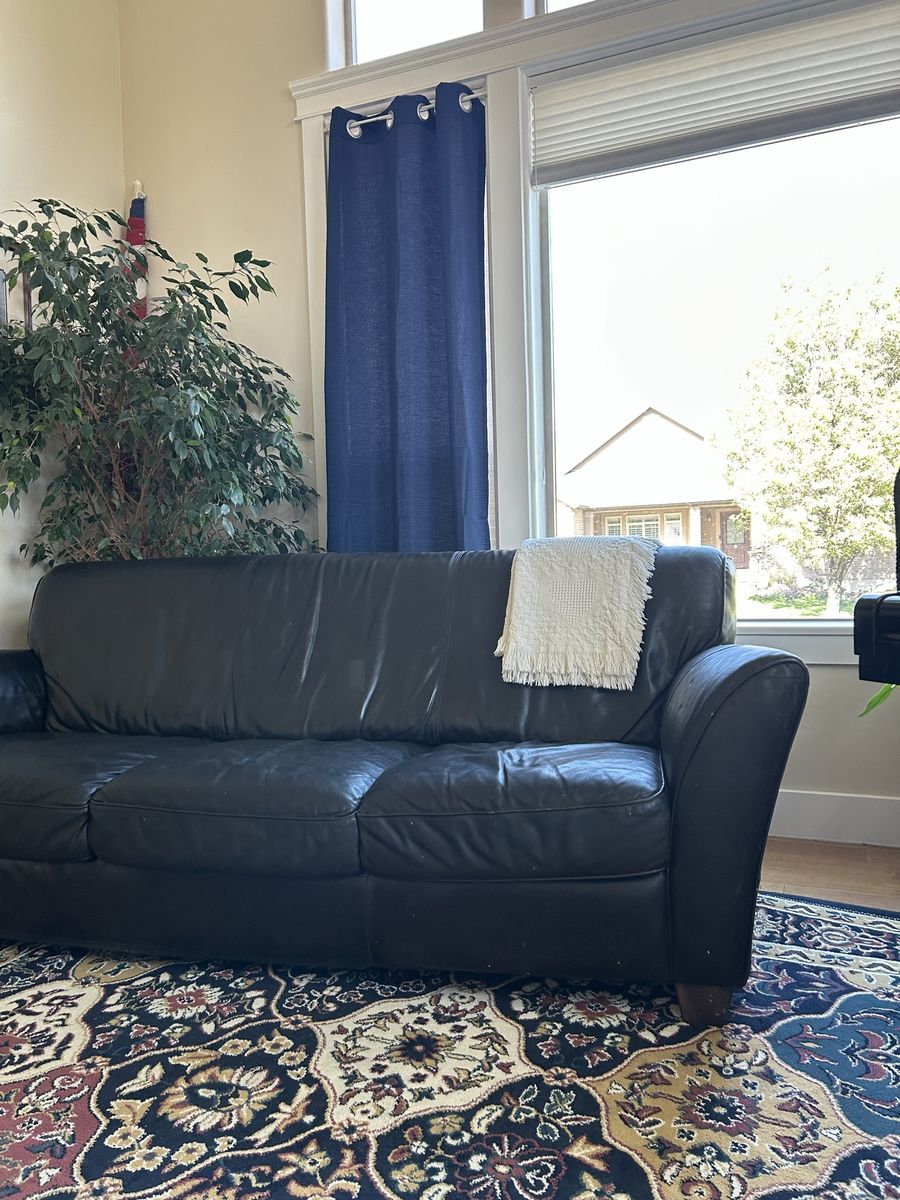 Main image 4