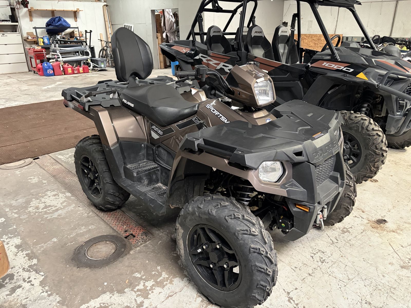2023 Polaris sportsman 570 touring *600 miles*