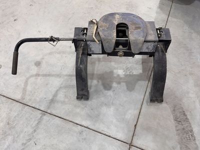 Fifth Wheel Hitch