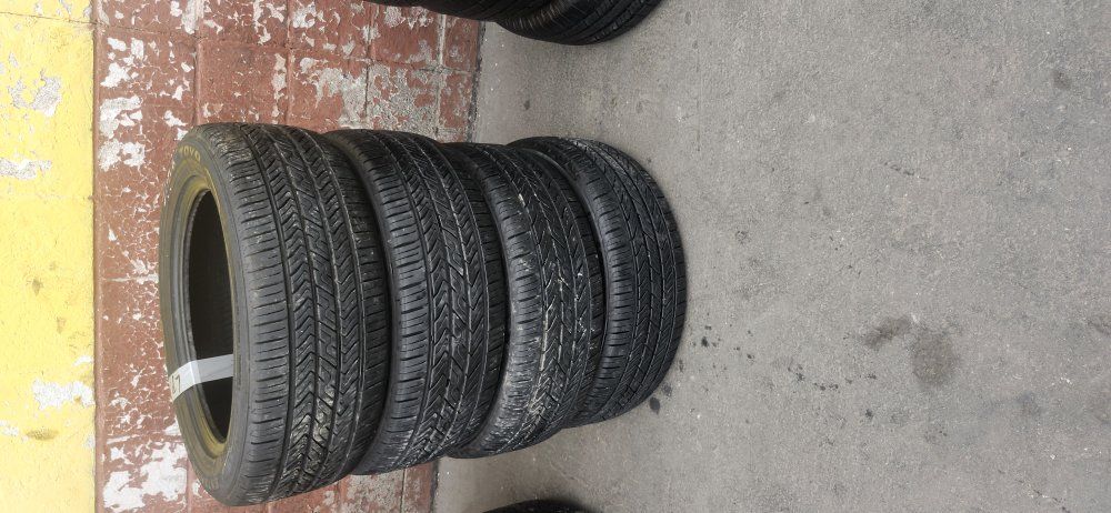 215/55R17 TOYO EXTENSA A/S