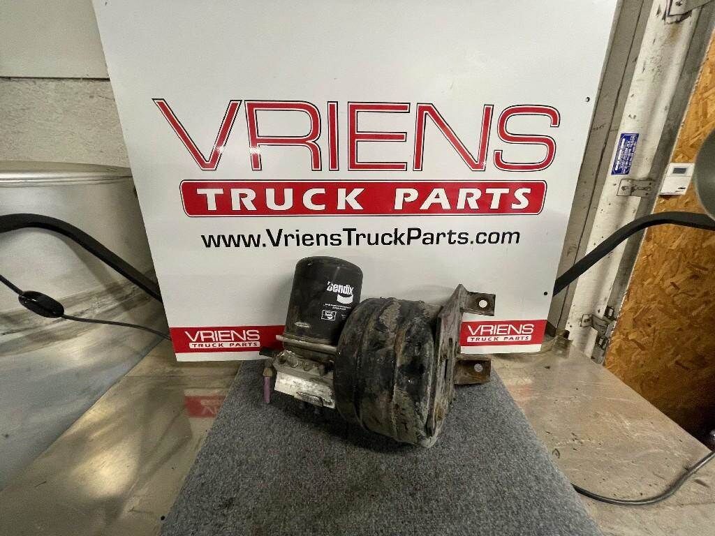 801266 AIR DRYER
G11-1208 BRACKET-AIR DRYER