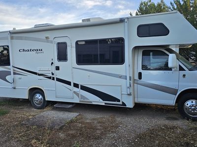 2008 Four Winds, Chateau Sports Series Motorhome, 27 Feet, on a 2007 Chevy