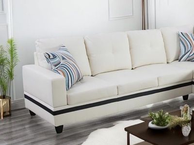 New Life Style Right Arm Couch, Read Description