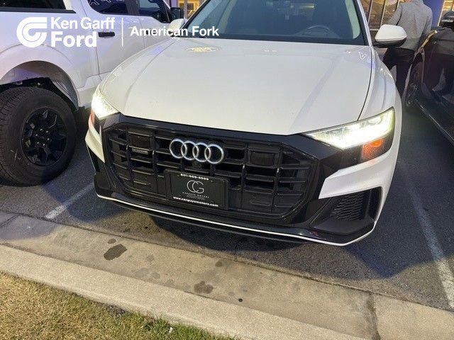 2020 Audi Q8 quattro Prestige 55 TFSI