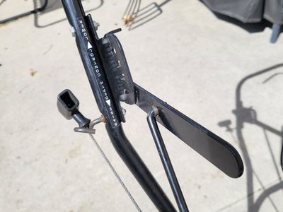 Craftsman 536.772330 Gas Powered Walk-Behind Edger