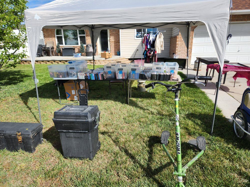 Yard Sale Right Now!!!