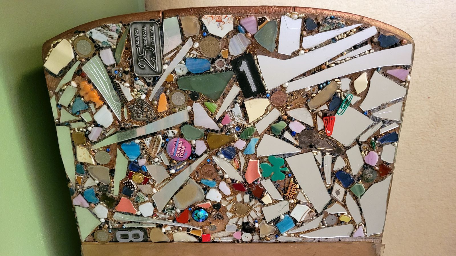 Main image 3