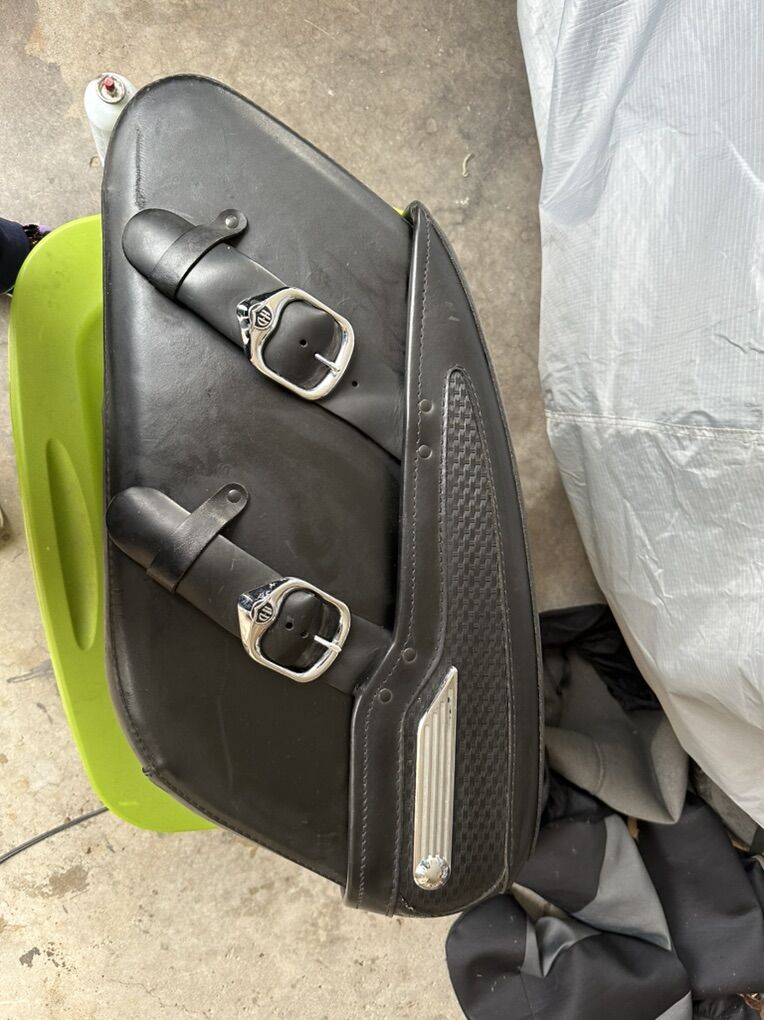 Harley Road King Saddlebags TourIng Leather