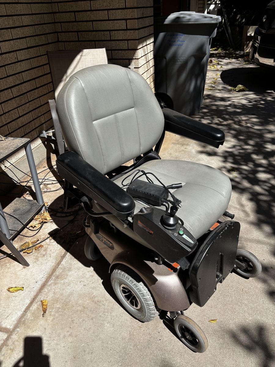 Pride Mobility Jazzy 1113 Power Wheelchair - Gray Leatherette