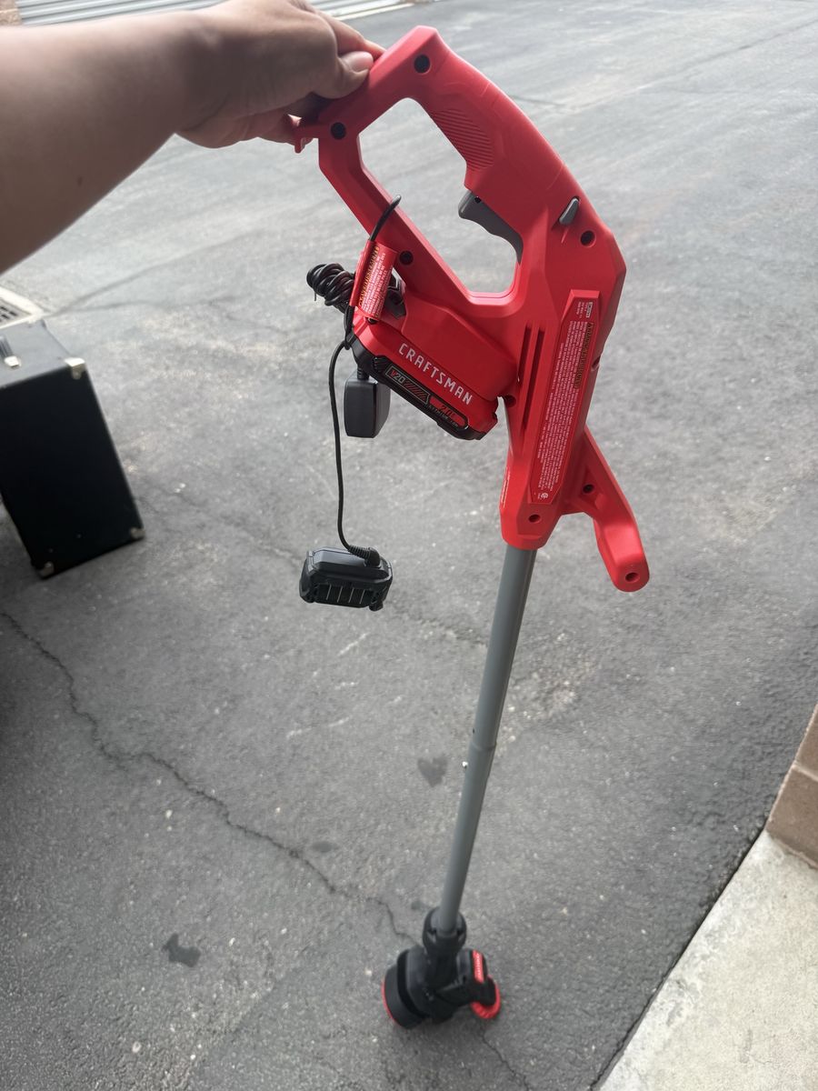 Craftsman V20 WEEDWACKER 13 inch cordless