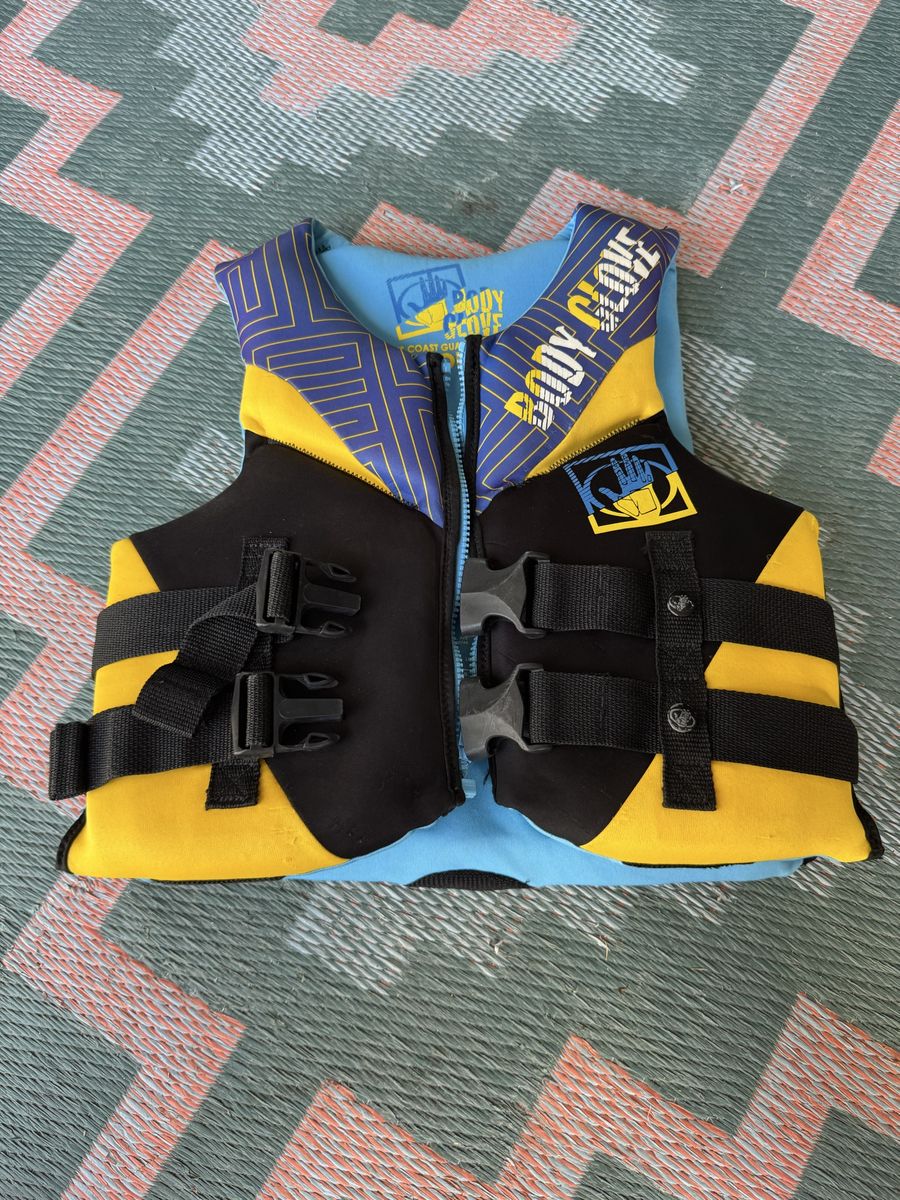 Body Glove Youth USCG Approved Life Vest PFD 50-90 lbs Chest 25-29"