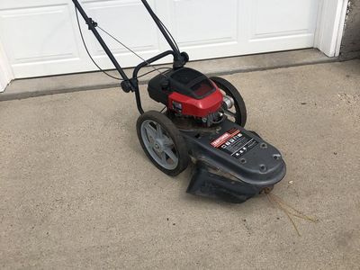 WHEELED CRAFTMAN WEED TRIMMER