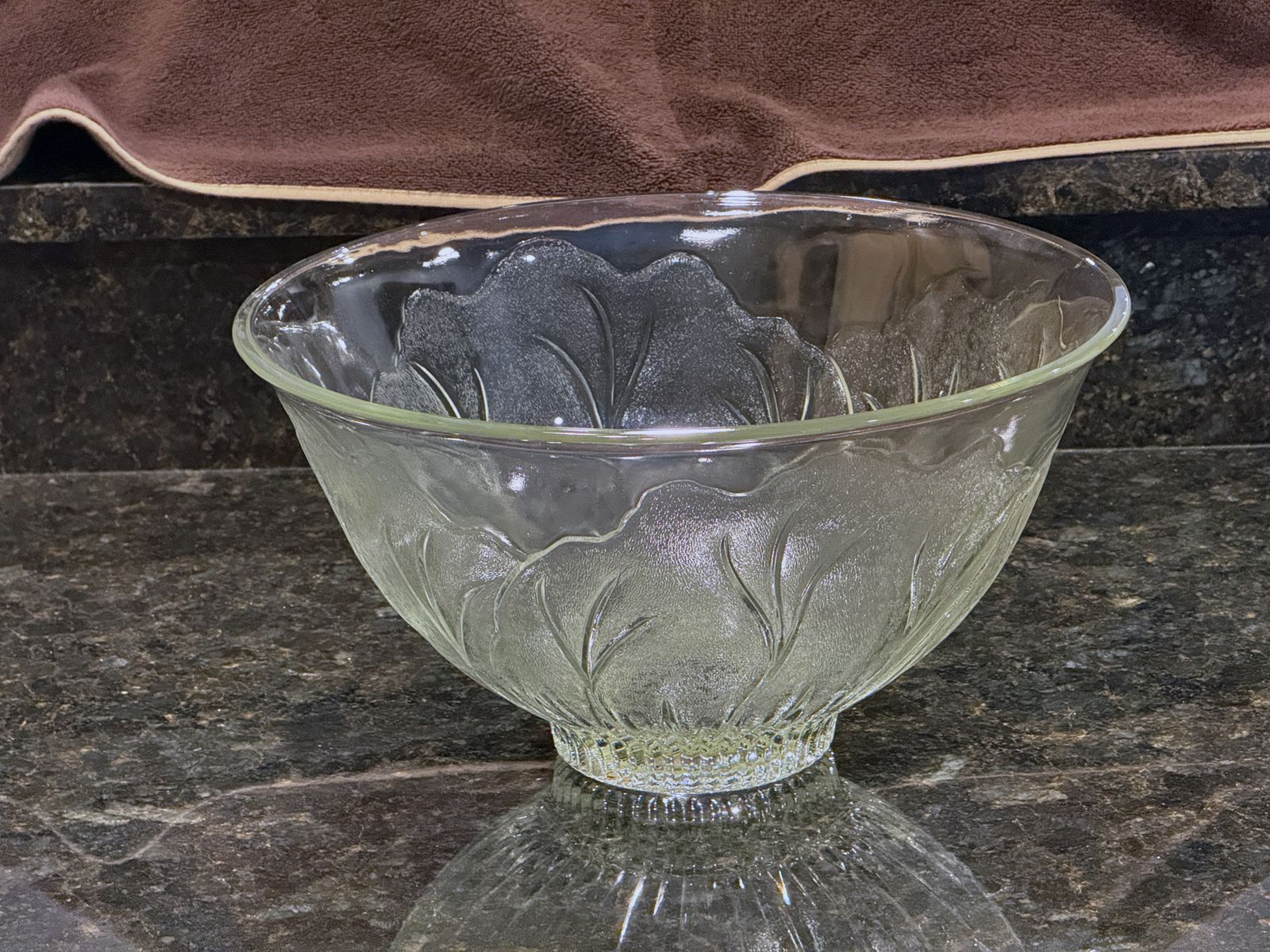 Vintage Indiana Glass Pebble Leaf Punch Bowl